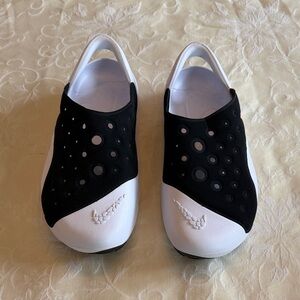 Nike Kids Black and White Slip-On Sport Sandals